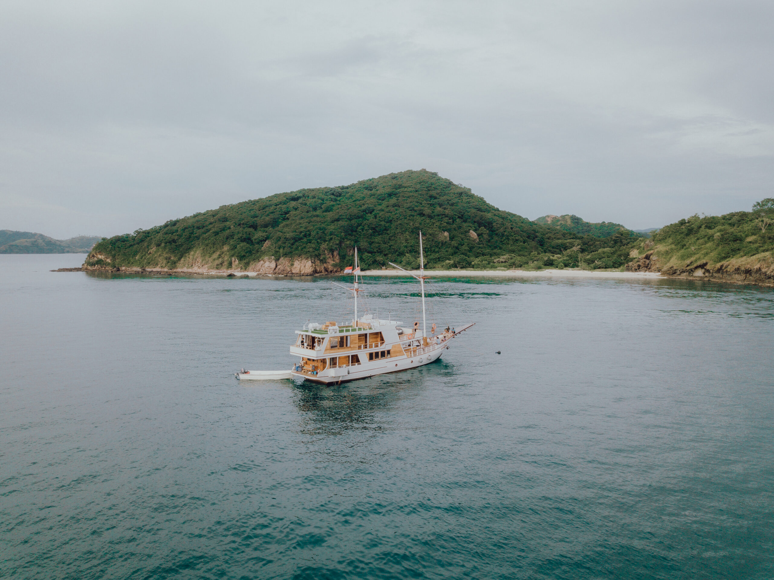 Gandiva Private Liveaboard Komodo