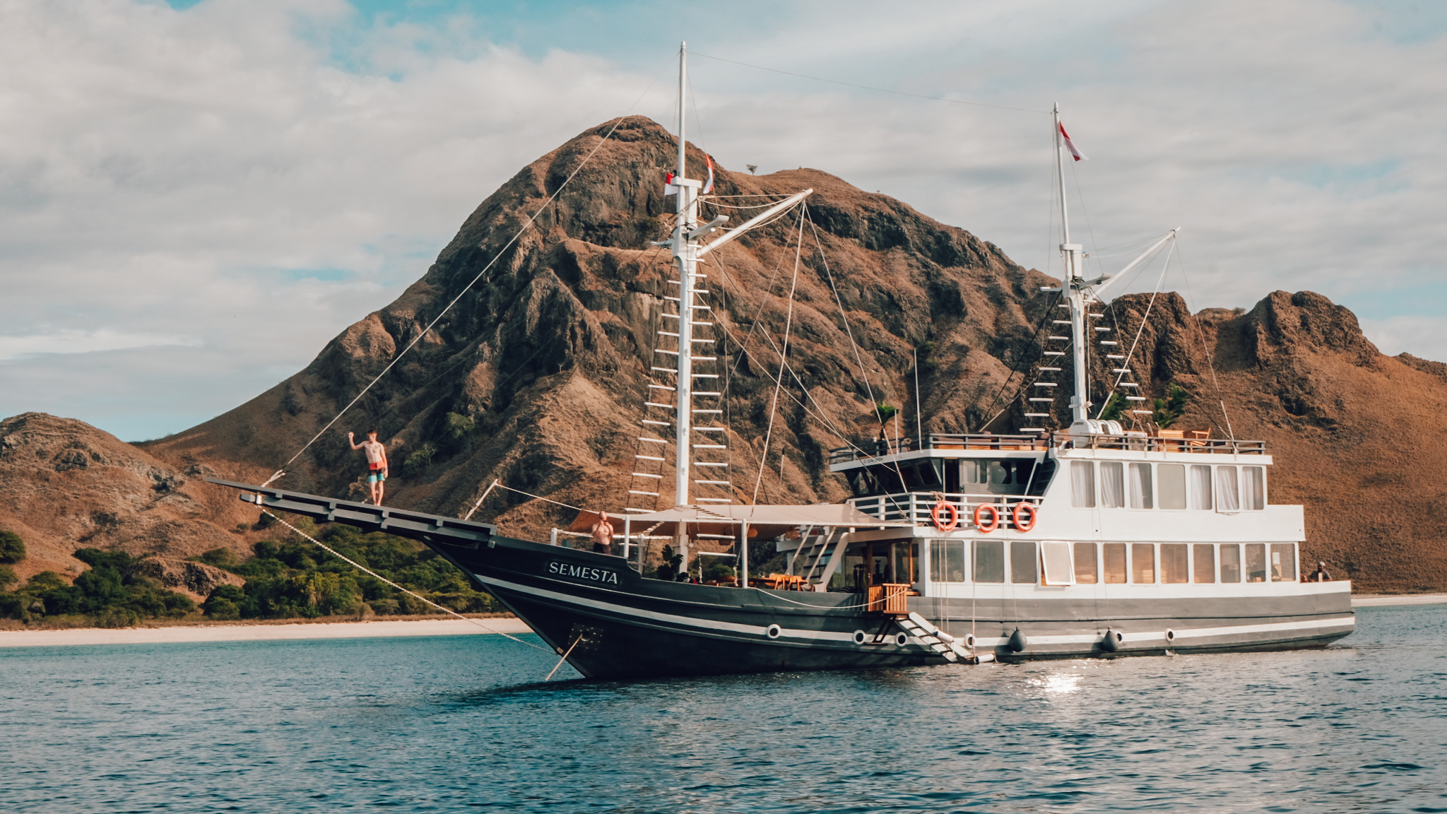 Semesta Private Liveaboard Komodo