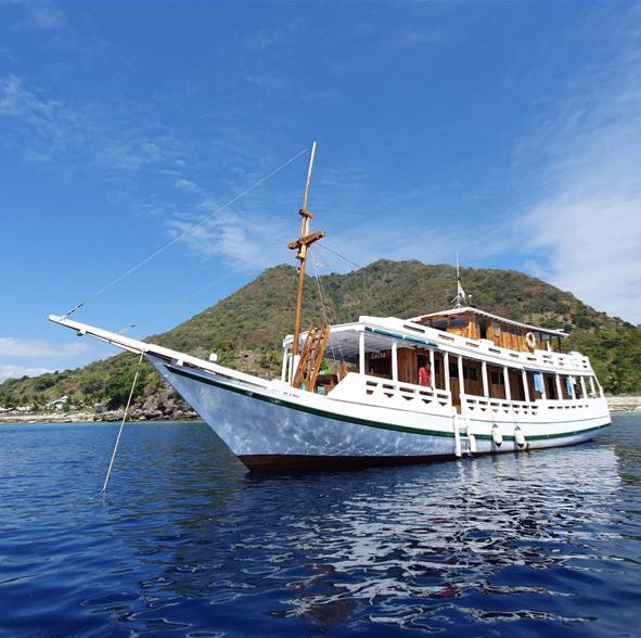 North Blue Komodo Boat Tour liveaboard boat in Komodo National Park