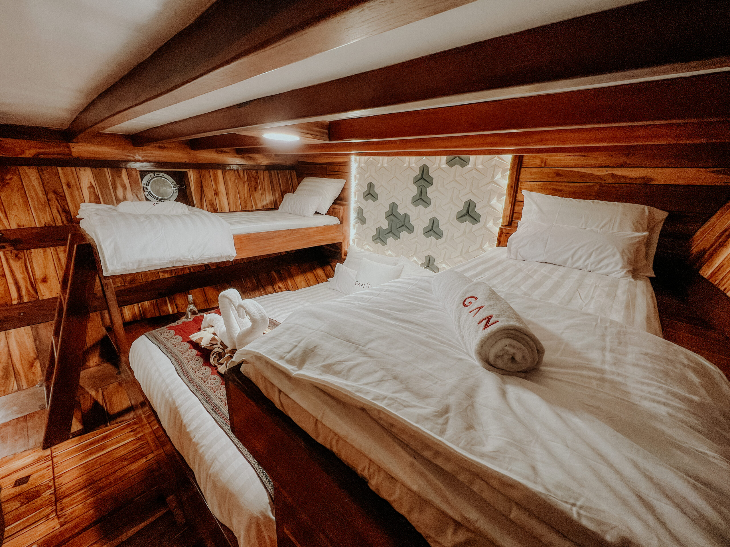 Gandiva Phinisi Yudhistira Cabin — boat image pending cabin-specific photo URLs