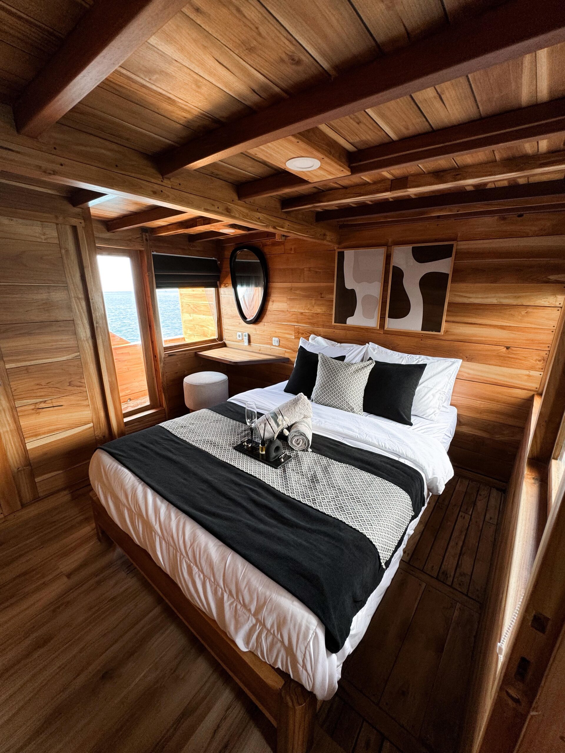 Blackbeard Phinisi Royal Suite Balcony cabin