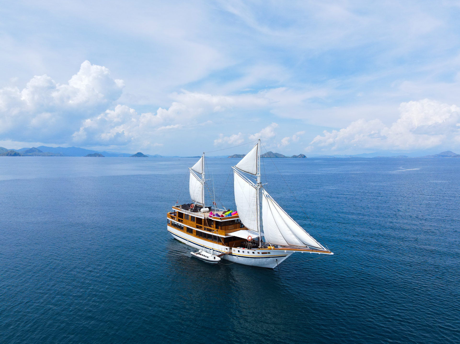 La Main Private Liveaboard Komodo