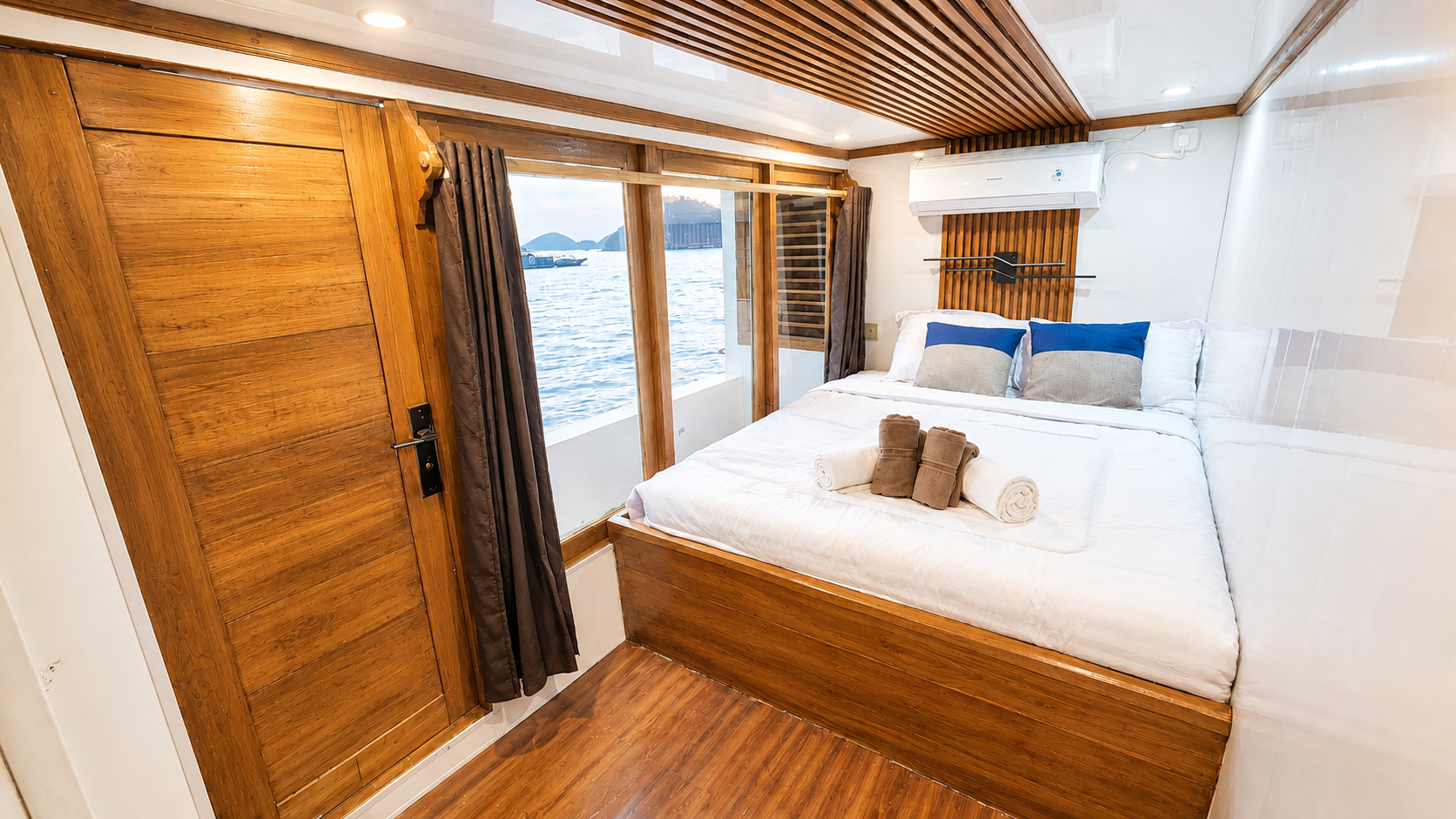 Blessing Liveaboard Master Cabin photo 1