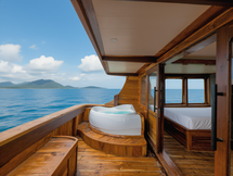 Naturalia Liveabaord, Naturalia, Naturalia Cruise, Naturalia Liveaboard Komodo, komodo boat tour