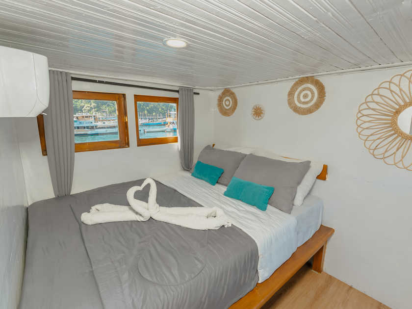 Amore Phinisi Private Cabin Upper Deck