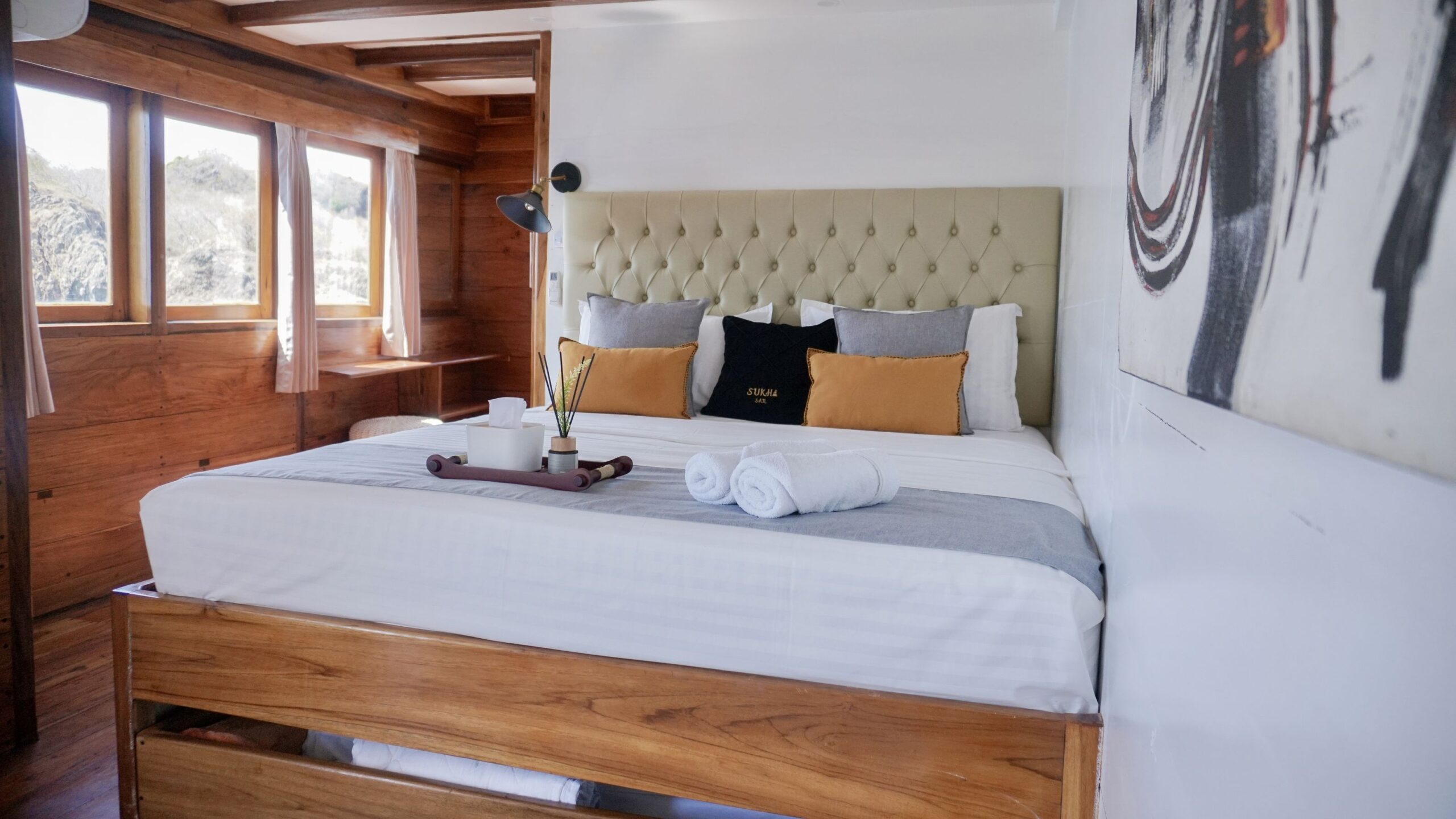 Sukha Sail Rinca Cabin 01