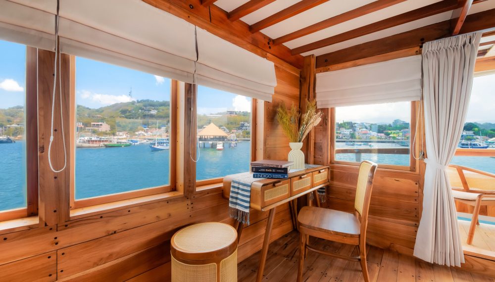 CATNAZSE LIVEABOARD-3