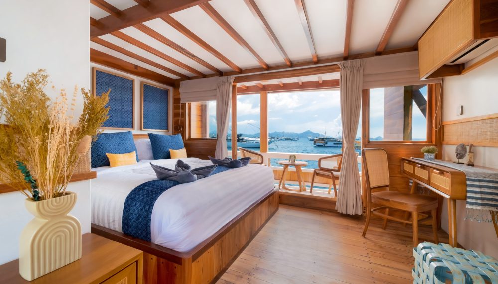 CATNAZSE LIVEABOARD-5