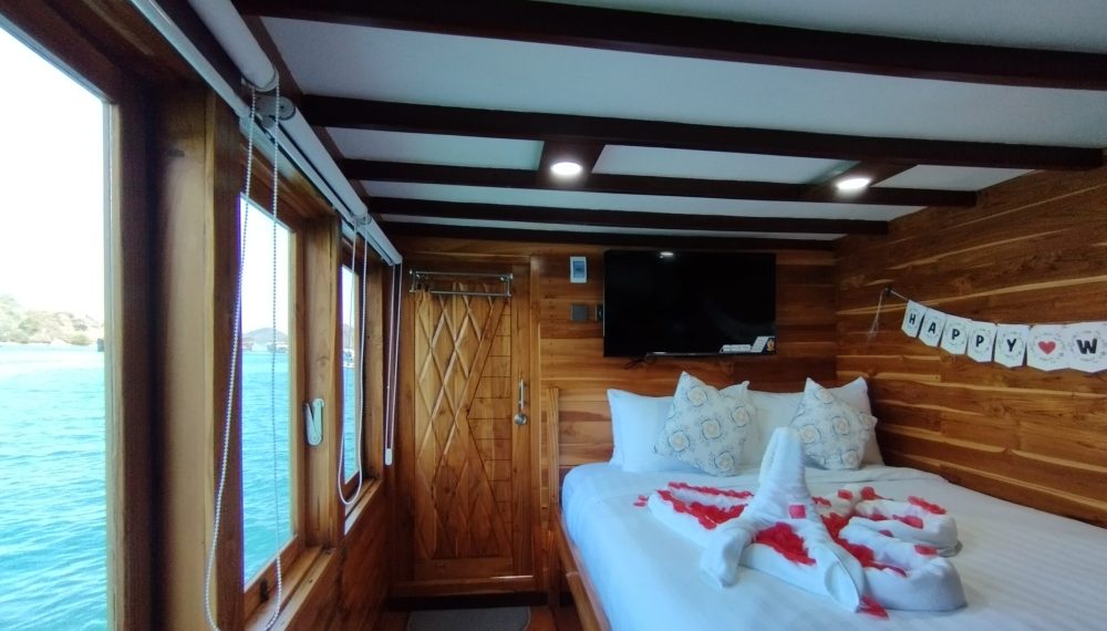 Deluxe Ocean Mirabel