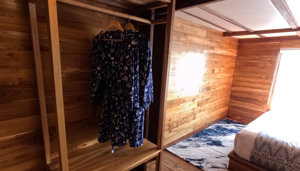 Raffles liveaboard; komodo boat tour; 3d2n open trip; luxury boat; borneo