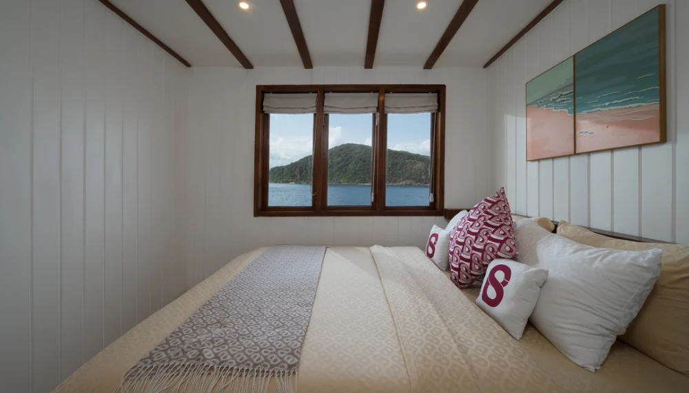 Le Costa Liveaboard, luxury yacht; le costa; open trip; komodo boat tour; ibiza; marbella