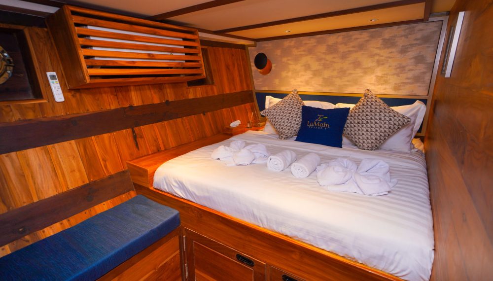 Praha Cabin, Superior Room, Praha, L Main, La Main Voyages, Voyages, Komodo Boat Tour