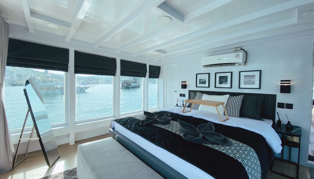 Created with RNI Films app. Profile 'Agfacolor 50's'