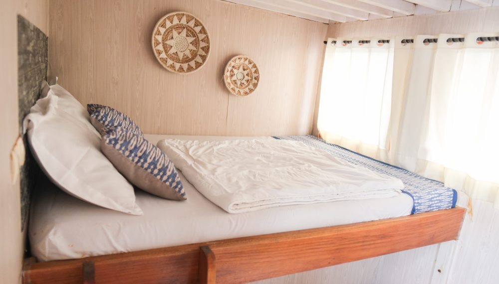 MAster Cabin, Ramdani, phinisi, open trip to komodo, giona, komodo national park, komodo boat tour; private cabin; bombana