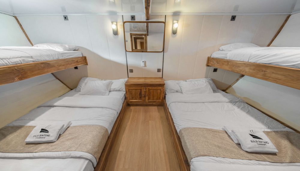 Sharing Cabin-04
