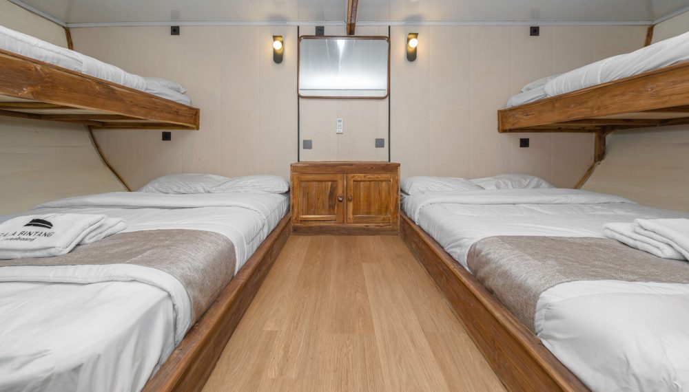 Sharing Cabin-07