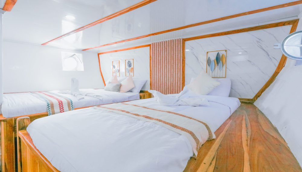 Sharing Cabin lower-12